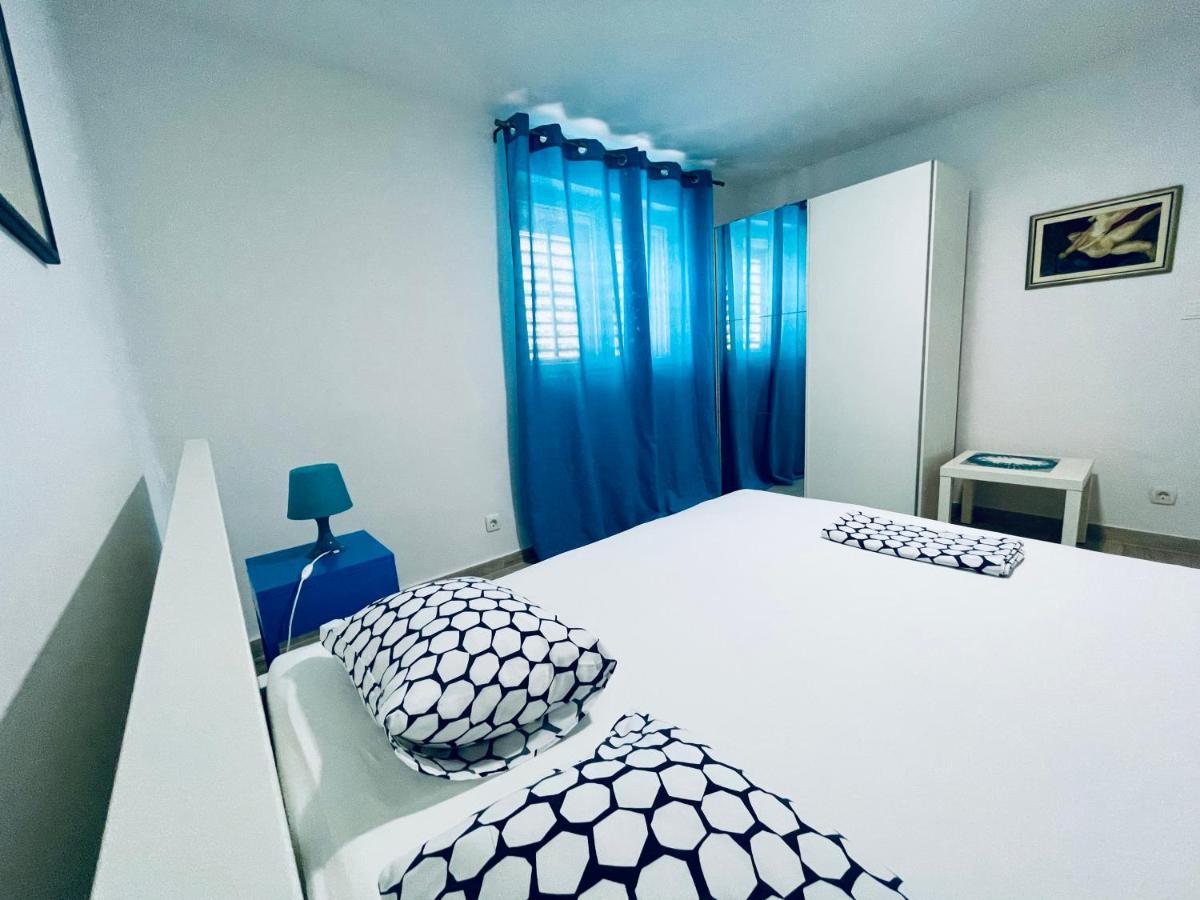 Apartment Paulina Trogir Bagian luar foto