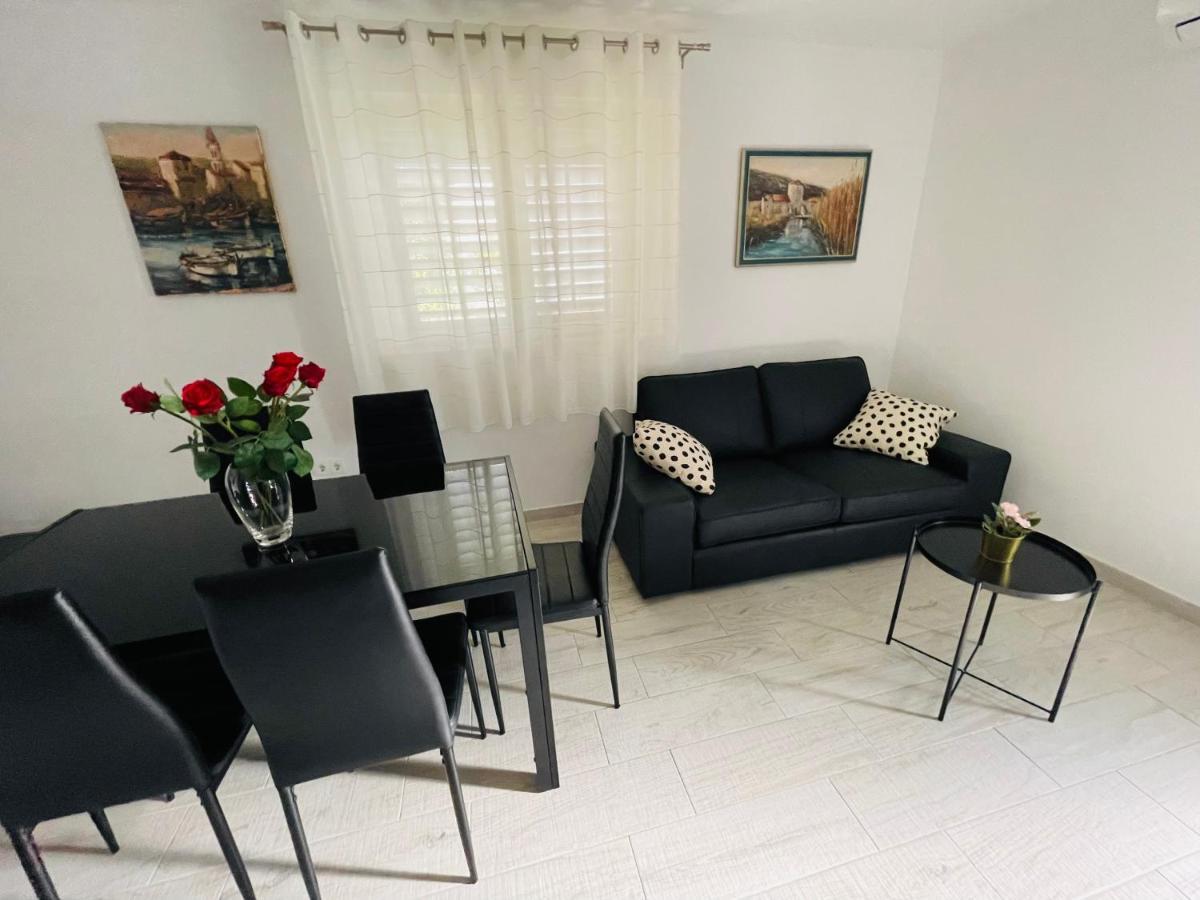 Apartment Paulina Trogir Bagian luar foto